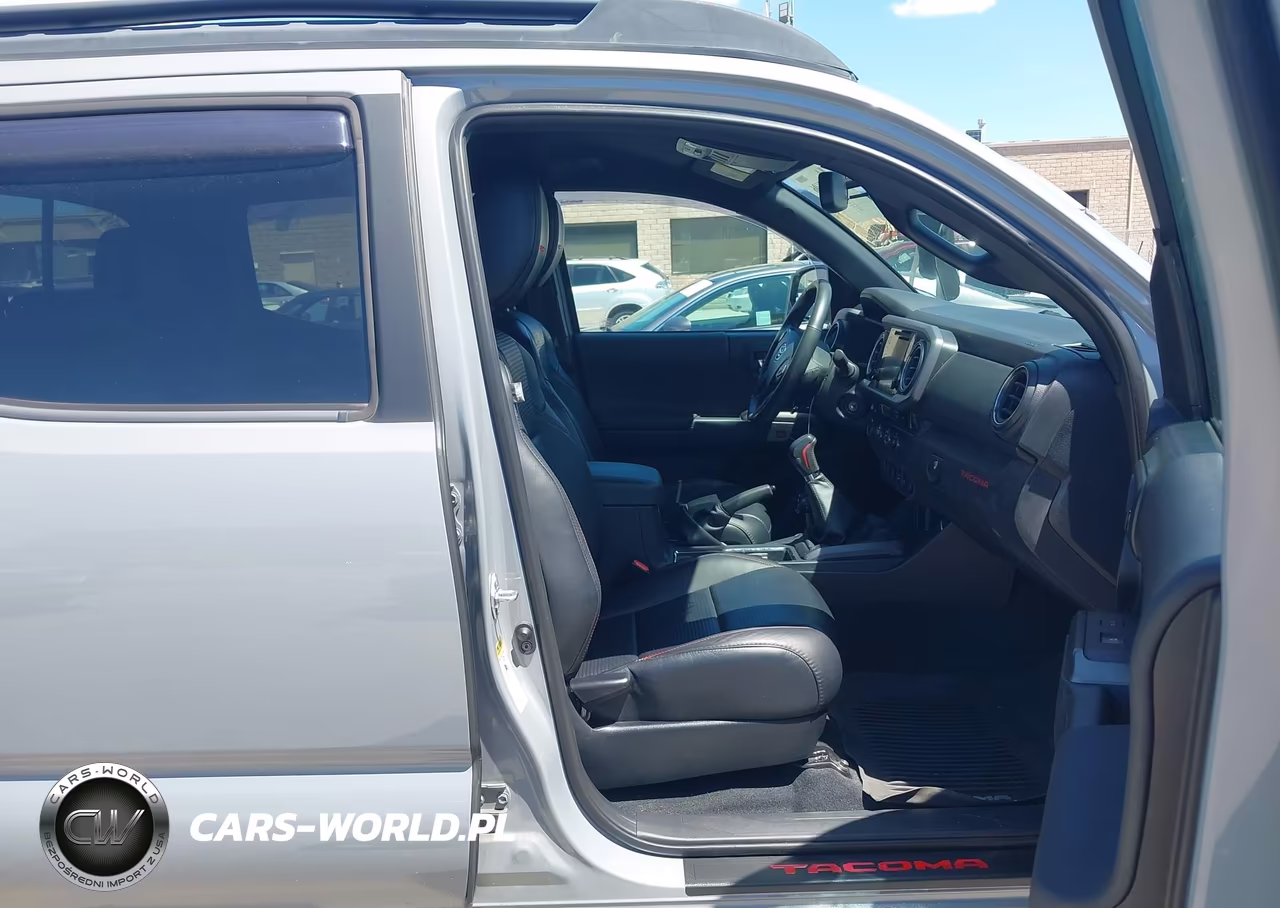 2017 Toyota Tacoma Trd Pro VIN:5TFCZ5AN7HX051895 - 5