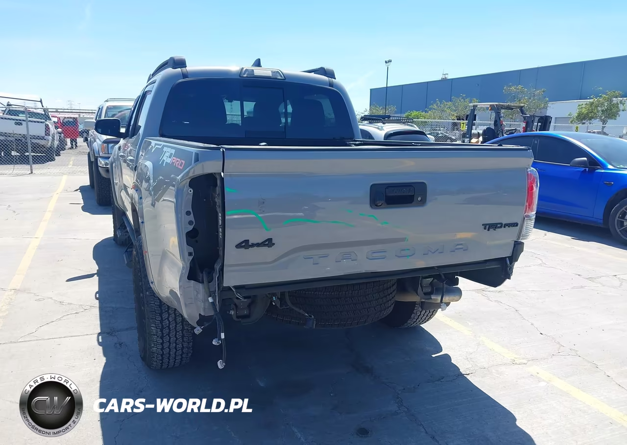 2017 Toyota Tacoma Trd Pro VIN:5TFCZ5AN7HX051895 - 6