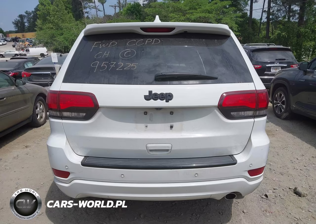 2017 Jeep Grand Cherokee Altitude 4X2 VIN:1C4RJEAG8HC957225 - 15