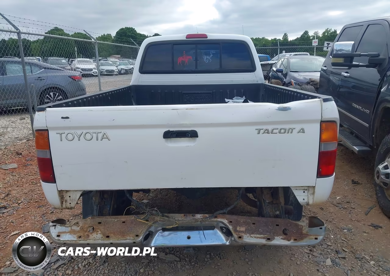 1999 Toyota Tacoma VIN:4TAWM72N1XZ422344 - 16