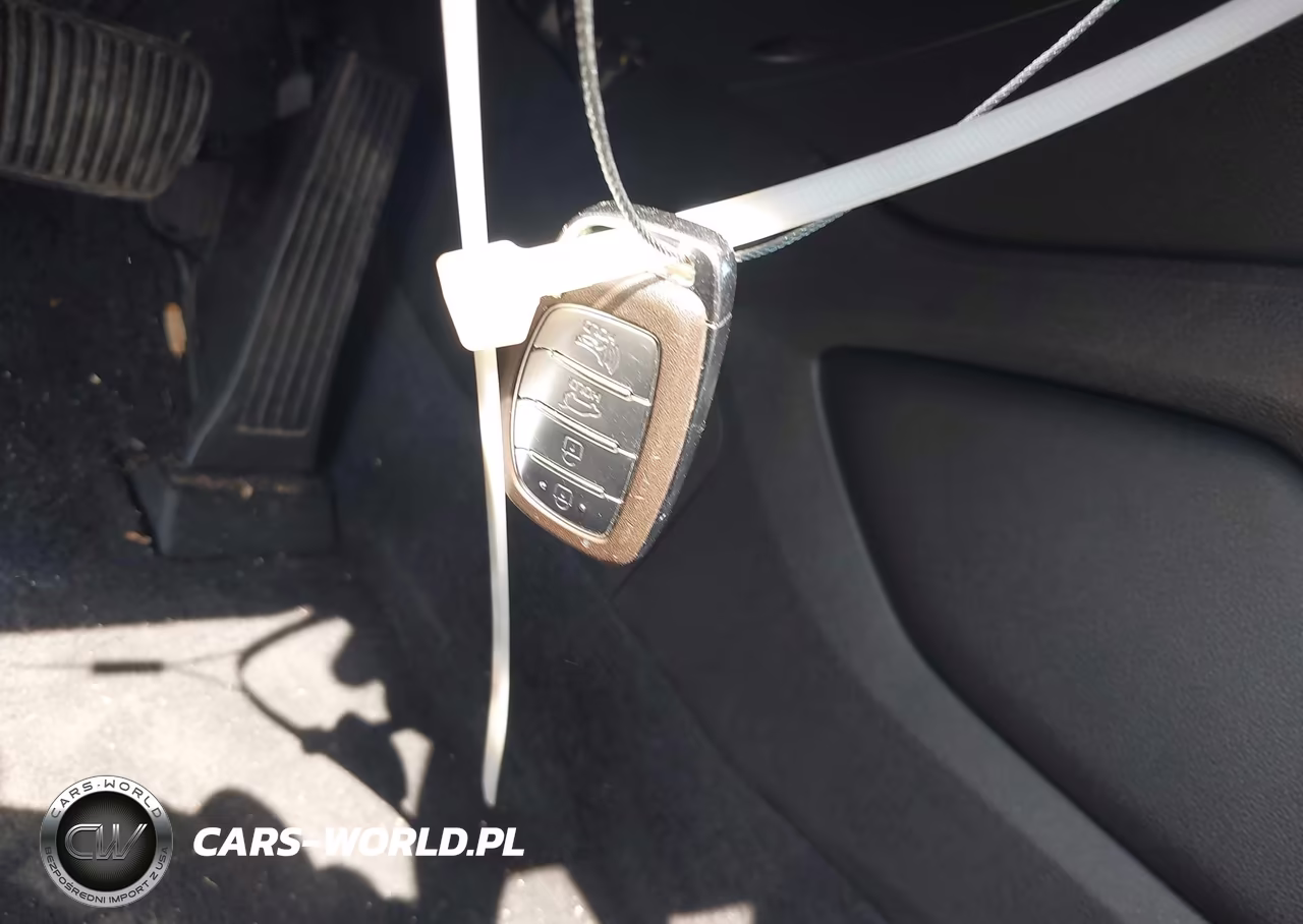 2018 Hyundai Tucson Limited VIN:KM8J3CA23JU676770 - 11