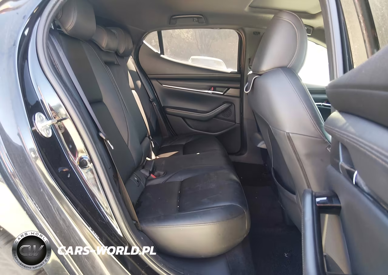 2022 Mazda Mazda3 Preferred VIN:JM1BPALLXN1513810 - 8