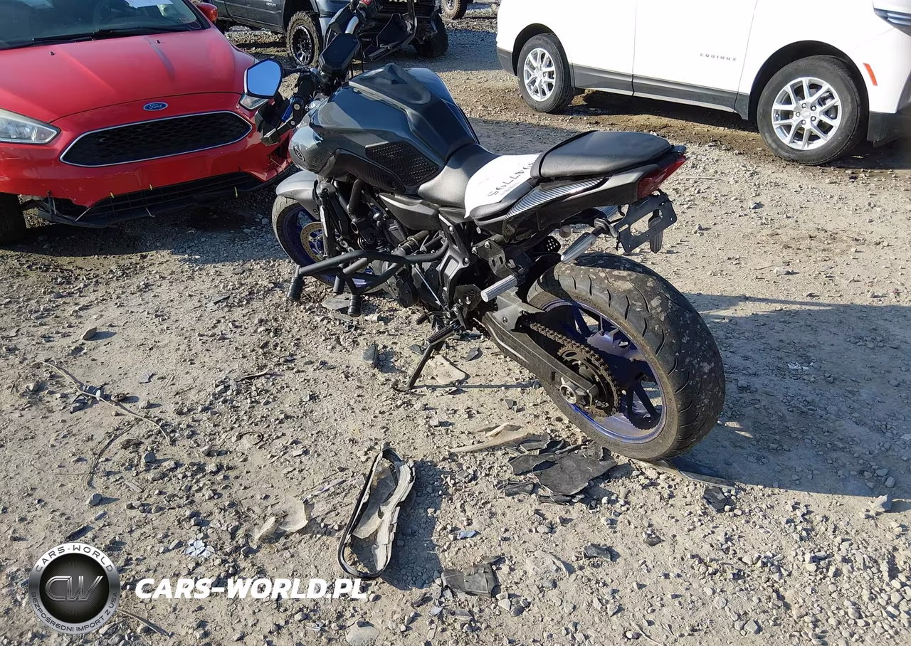 2022 Yamaha Mt07 VIN:JYARM32E4NA006192 - 3