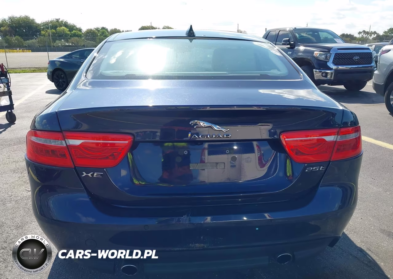 2017 Jaguar Xe 25T Prestige VIN:SAJAE4BG8HA969060 - 16