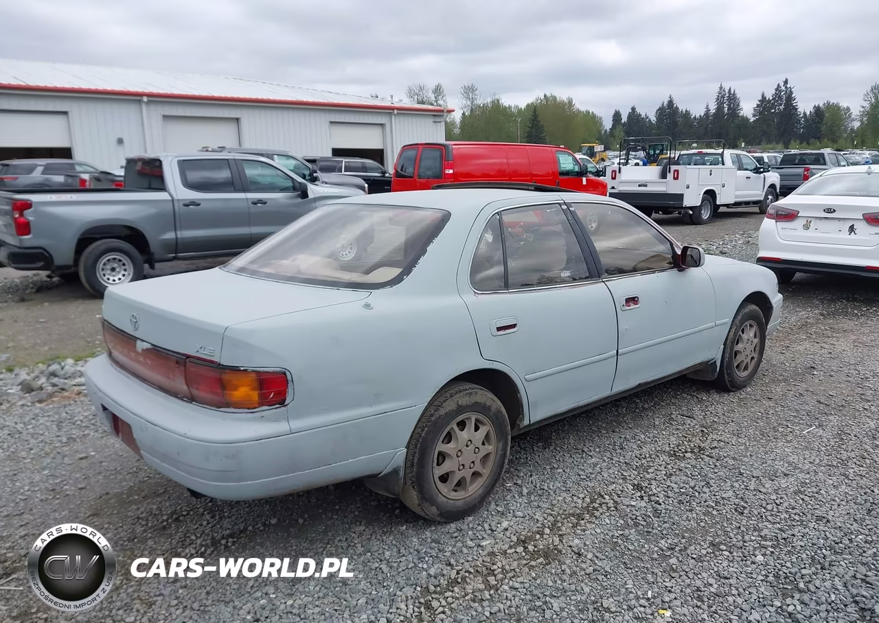 1993 Toyota Camry Xle VIN:4T1SK13E1PU259045 - 4