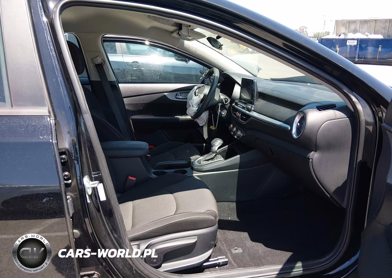 2024 Kia Forte Lxs VIN:3KPF24AD5RE730536 - 5