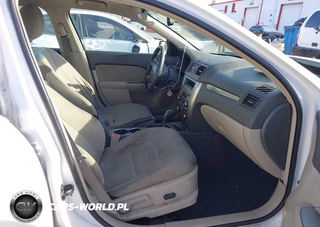 2010 Ford Fusion Hybrid VIN:3FADP0L36AR175489 - 5