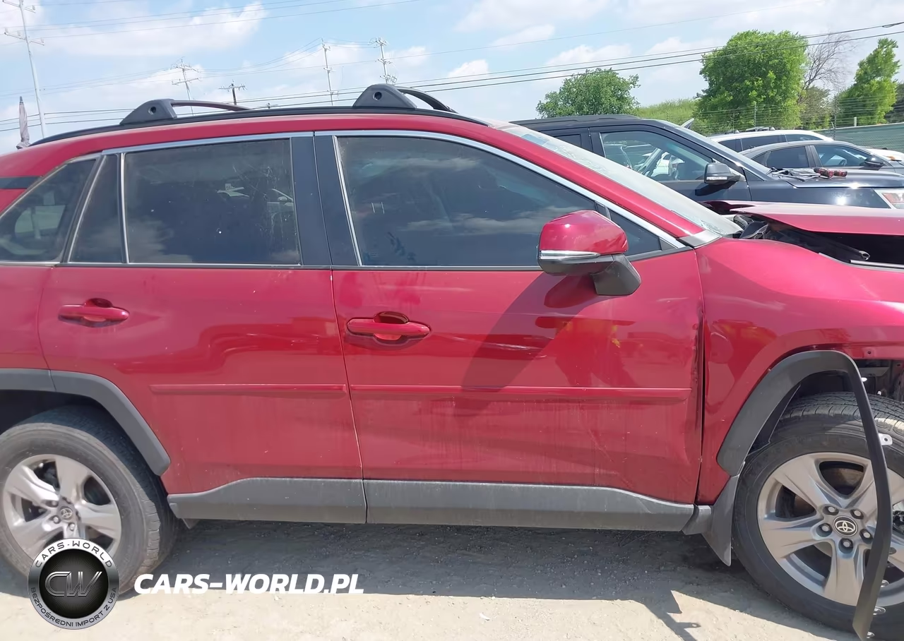 2025 Toyota Rav4 Xle VIN:2T3W1RFV2SW375689 - 13
