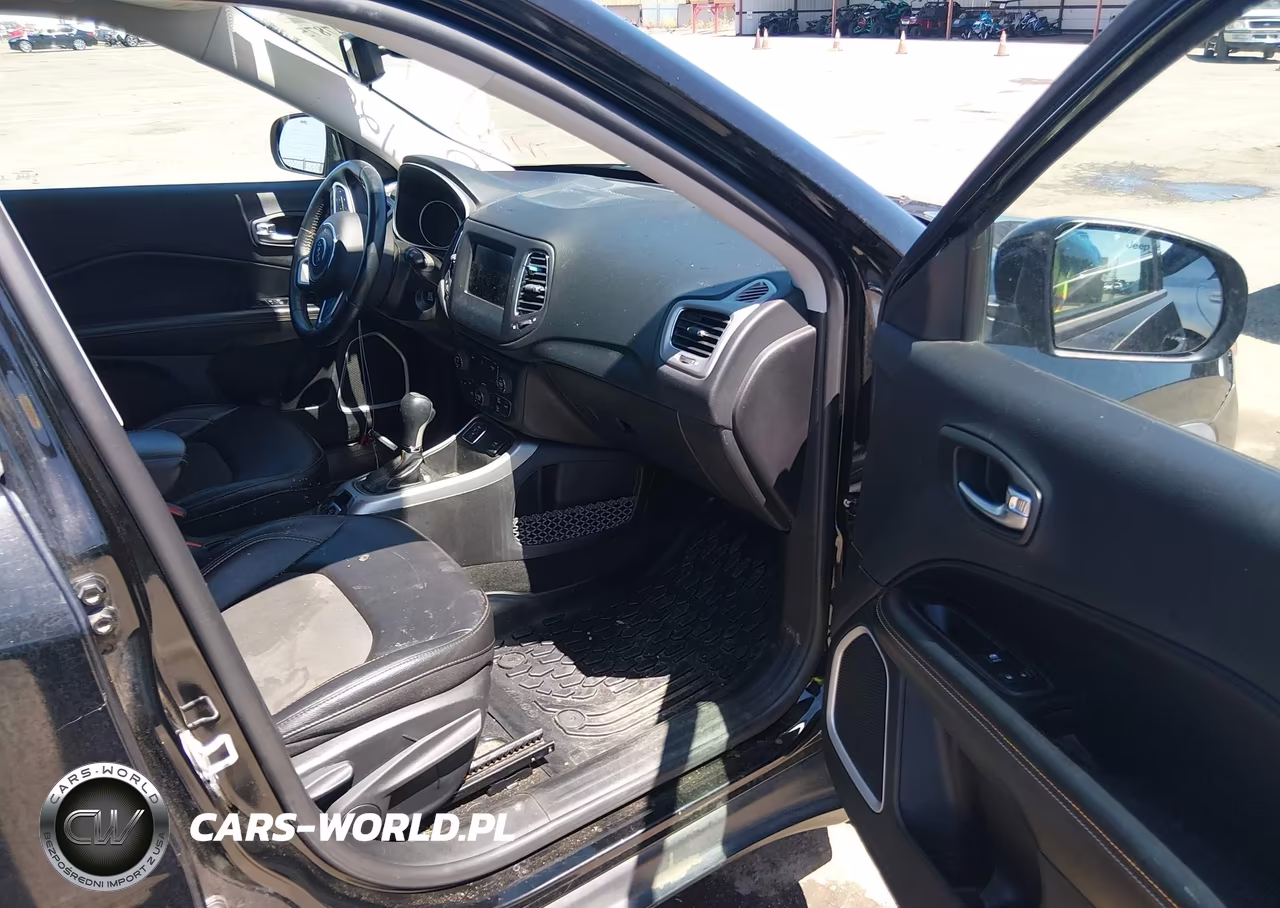 2019 Jeep Compass Latitude Fwd VIN:3C4NJCBB2KT788837 - 5