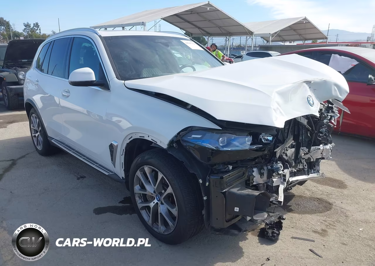 2024 BMW X5 Phev xDrive50E – zdjęcie 1 z 17