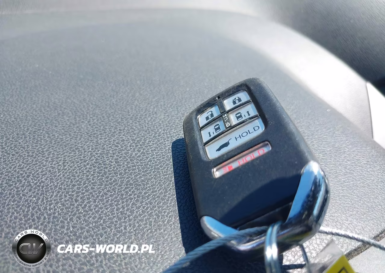 2015 Honda Odyssey Touring-Touring Elite VIN:5FNRL5H93FB011504 - 11