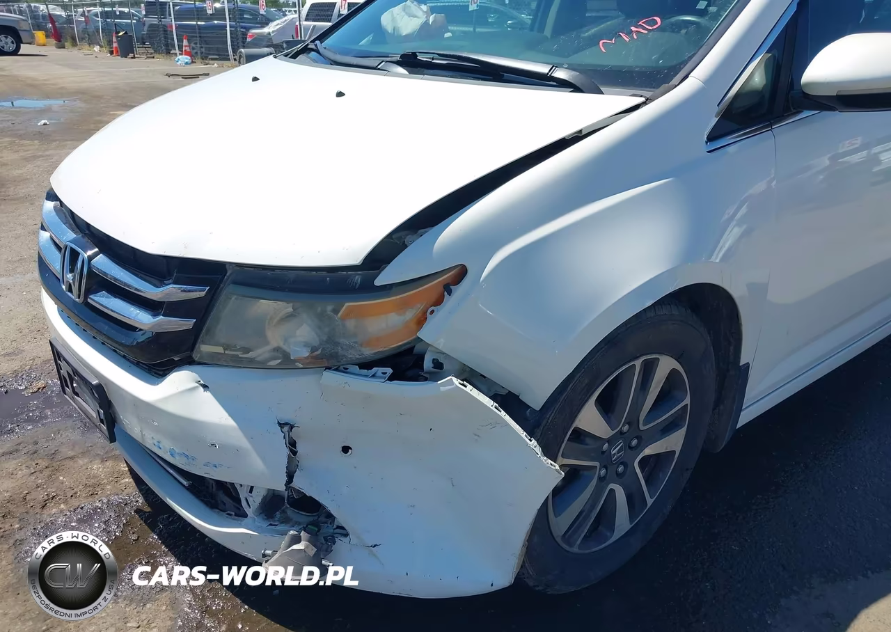 2015 Honda Odyssey Touring-Touring Elite VIN:5FNRL5H93FB011504 - 6