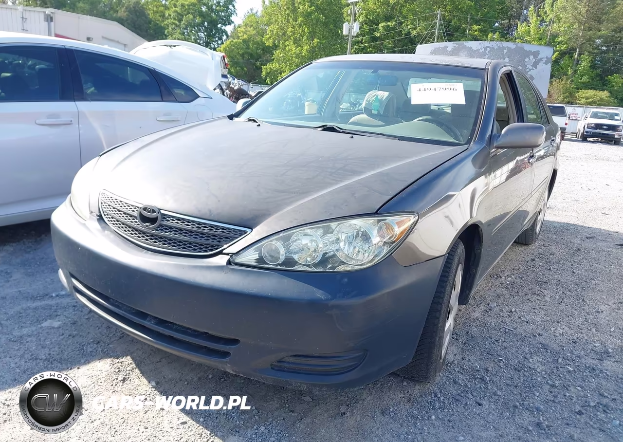 2002 Toyota Camry Le VIN:4T1BE32K82U569874 - 2