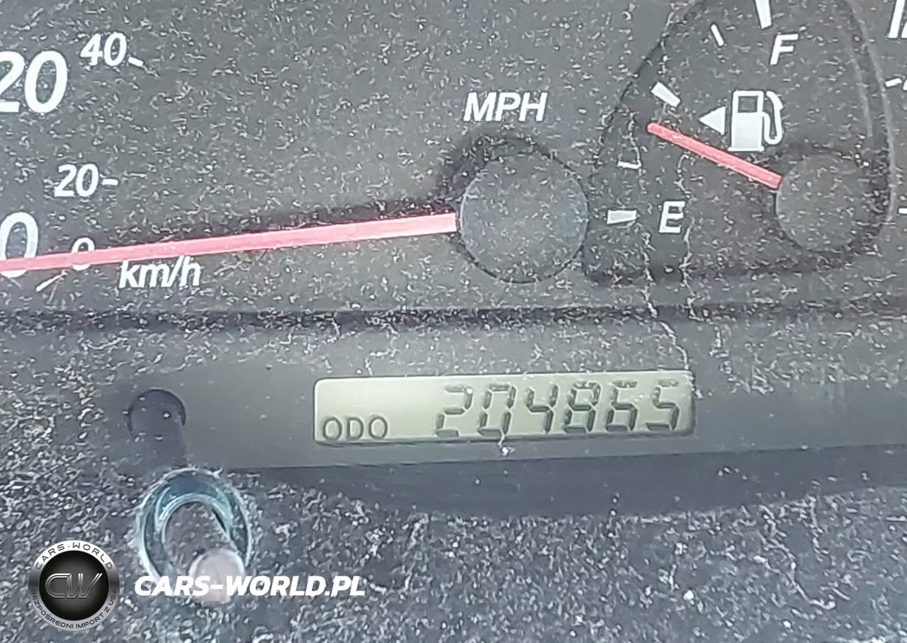 2002 Toyota Camry Le VIN:4T1BE32K82U569874 - 7