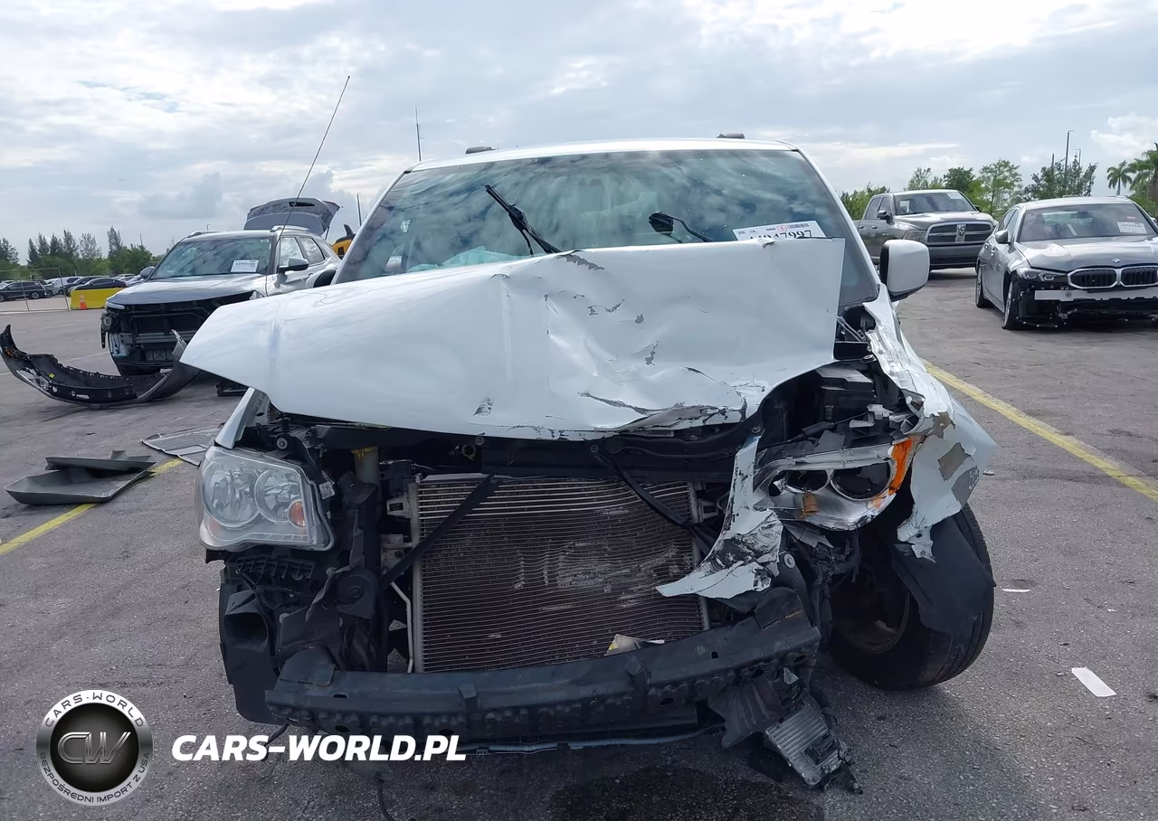2018 Dodge Grand Caravan Sxt VIN:2C4RDGCG7JR266636 - 11