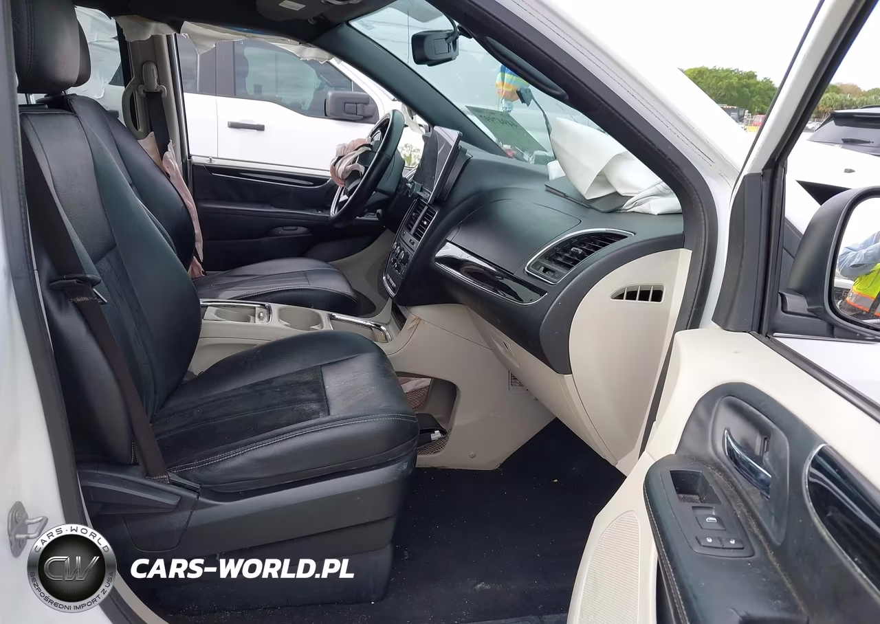 2018 Dodge Grand Caravan Sxt VIN:2C4RDGCG7JR266636 - 5