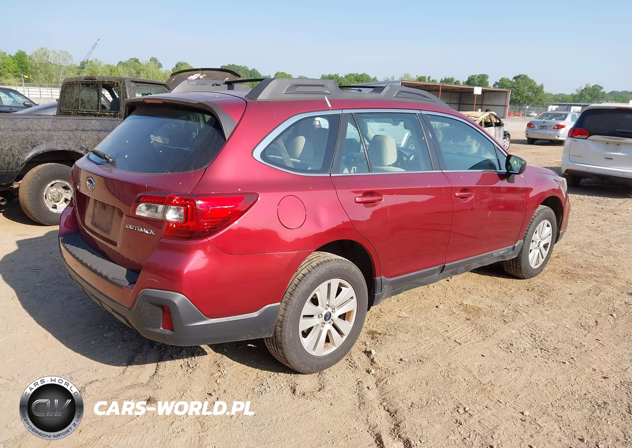 2018 Subaru Outback 2.5I VIN:4S4BSAAC1J3316133 - 4