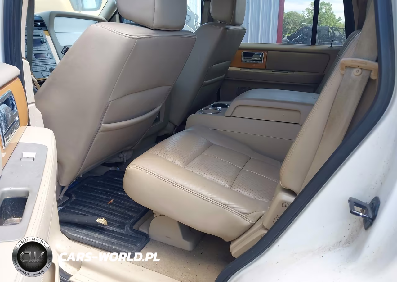 2008 Lincoln Navigator VIN:5LMFU28568LJ04067 - 8