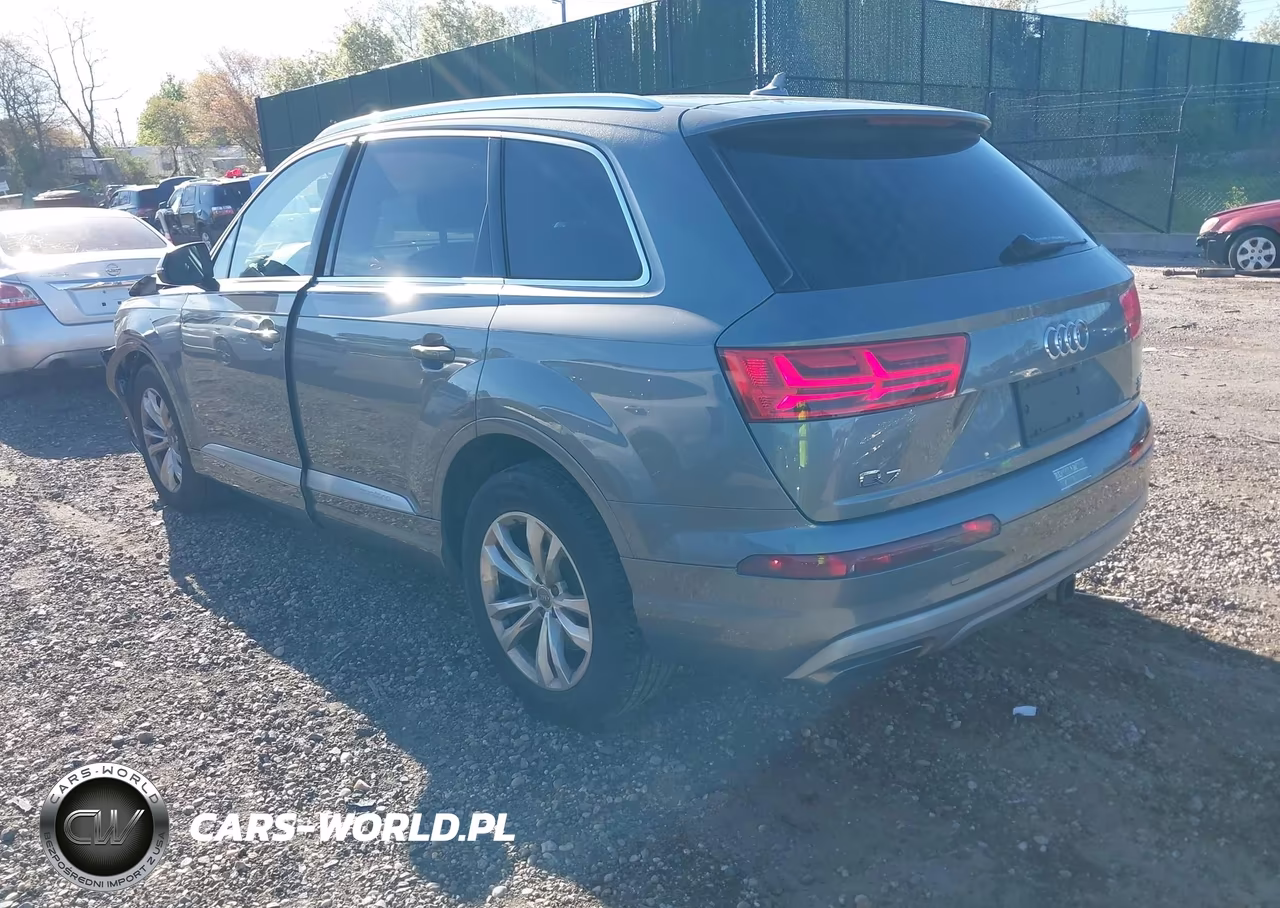 2017 Audi Q7 3.0T Premium VIN:WA1AAAF74HD014168 - 3