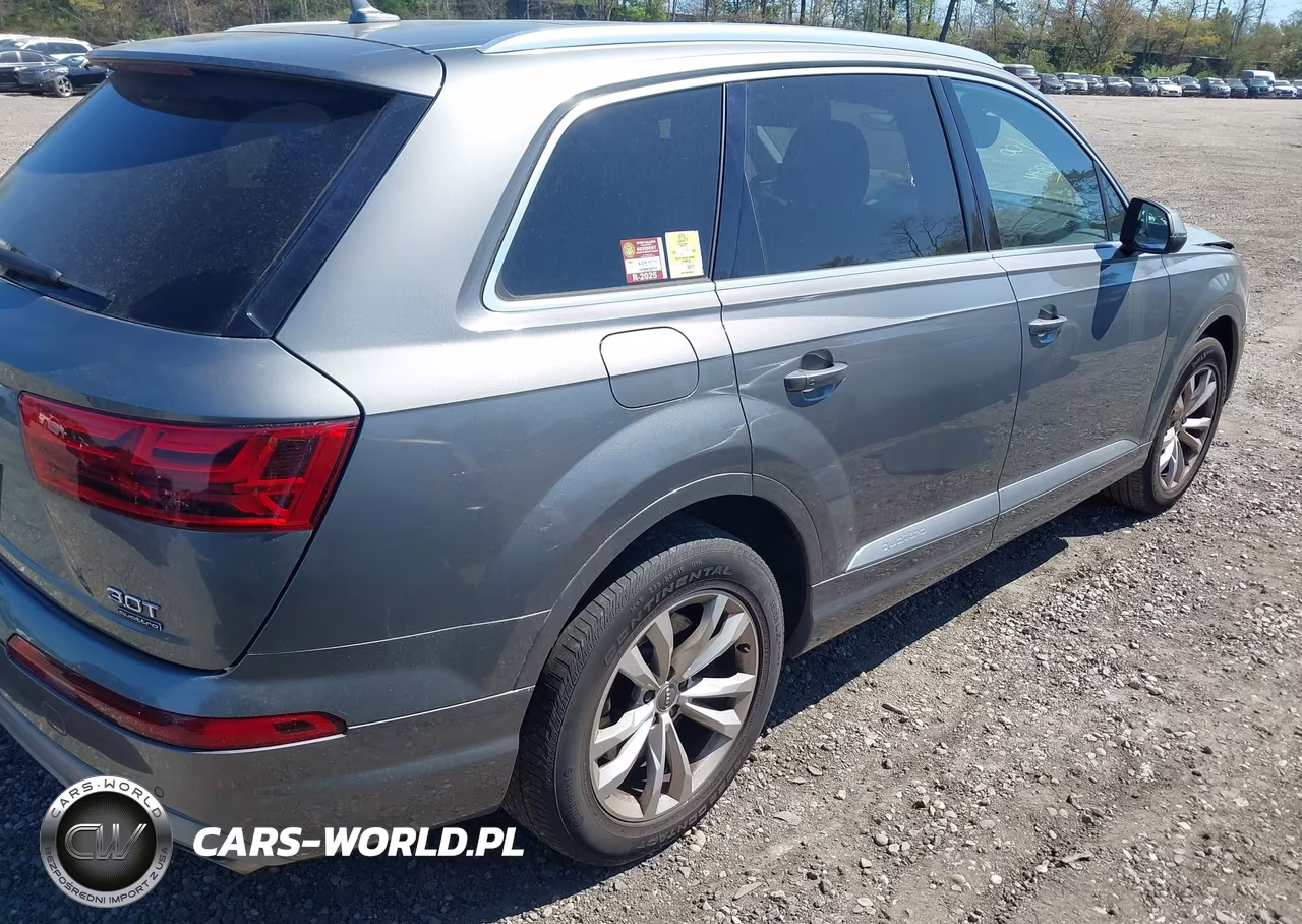2017 Audi Q7 3.0T Premium VIN:WA1AAAF74HD014168 - 4