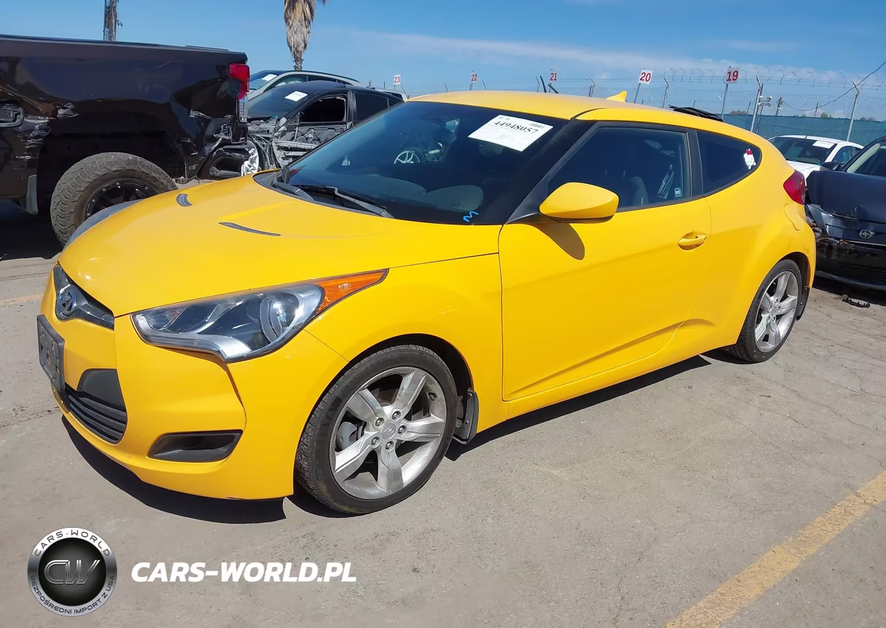 2015 Hyundai Veloster VIN:KMHTC6AD2FU243380 - 2