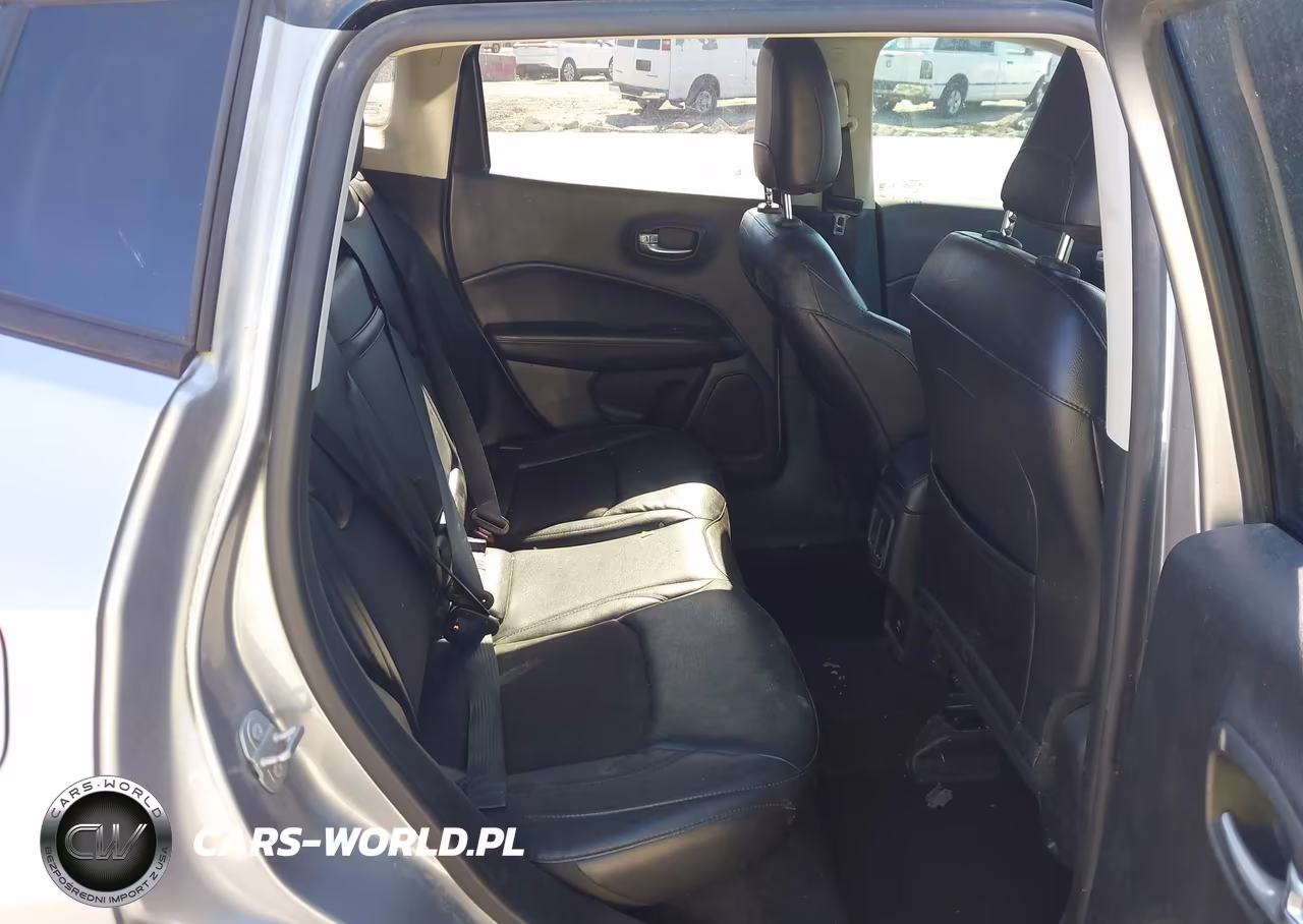 2018 Jeep Compass Altitude Fwd VIN:3C4NJCBBXJT408318 - 8