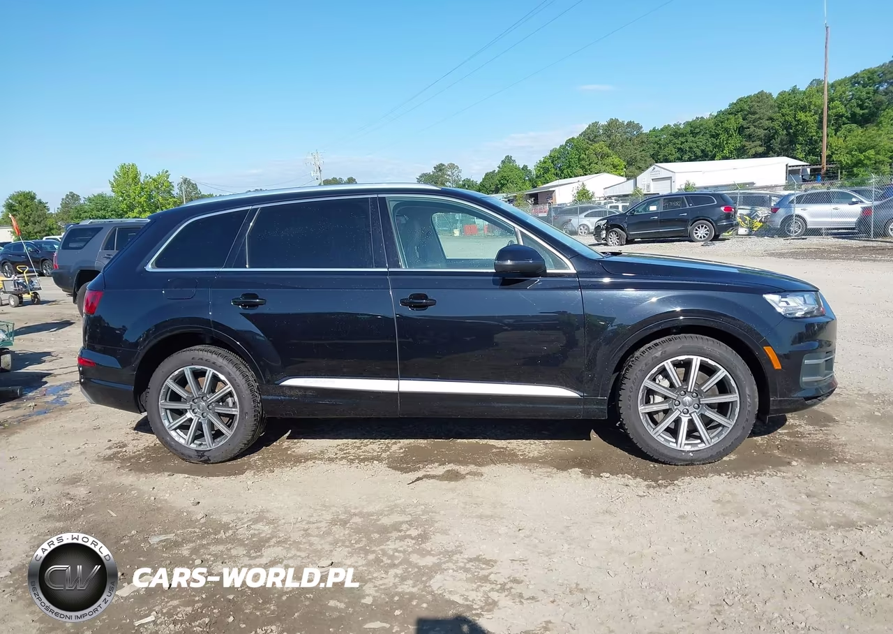 2019 Audi Q7 55 Premium VIN:WA1LAAF72KD029008 - 13