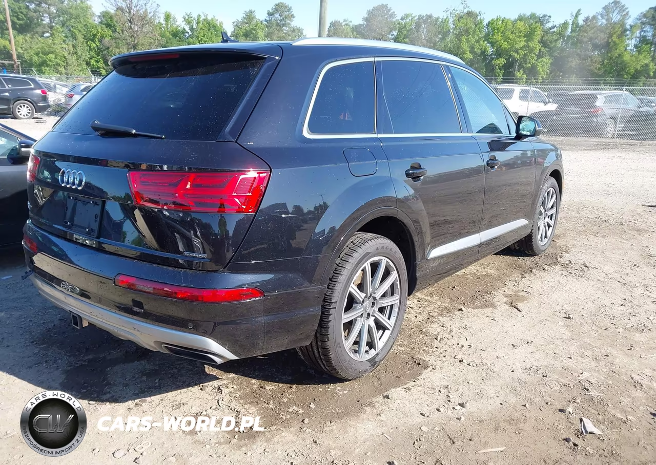 2019 Audi Q7 55 Premium VIN:WA1LAAF72KD029008 - 4