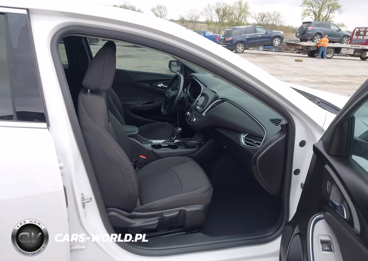 2018 Chevrolet Malibu Lt VIN:1G1ZD5ST9JF294411 - 5