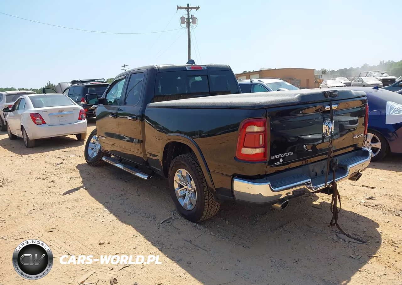 2020 Ram 1500 Laramie 4X4 6'4 Box VIN:1C6SRFDT3LN281070 - 3