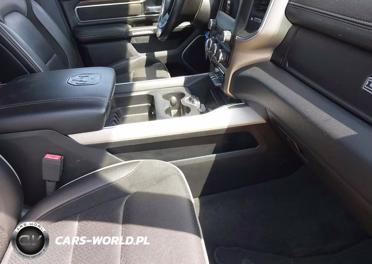 2020 Ram 1500 Laramie 4X4 6'4 Box VIN:1C6SRFDT3LN281070 - 5