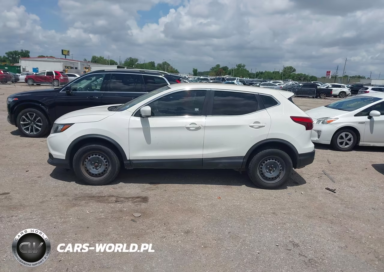 2019 Nissan Rogue Sport S VIN:JN1BJ1CR8KW350565 - 14