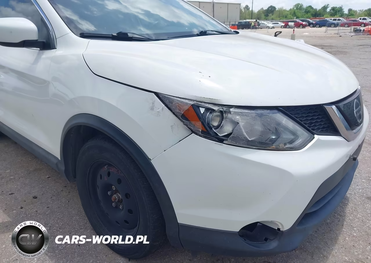 2019 Nissan Rogue Sport S VIN:JN1BJ1CR8KW350565 - 17