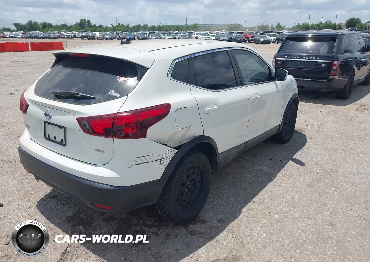 2019 Nissan Rogue Sport S VIN:JN1BJ1CR8KW350565 - 4