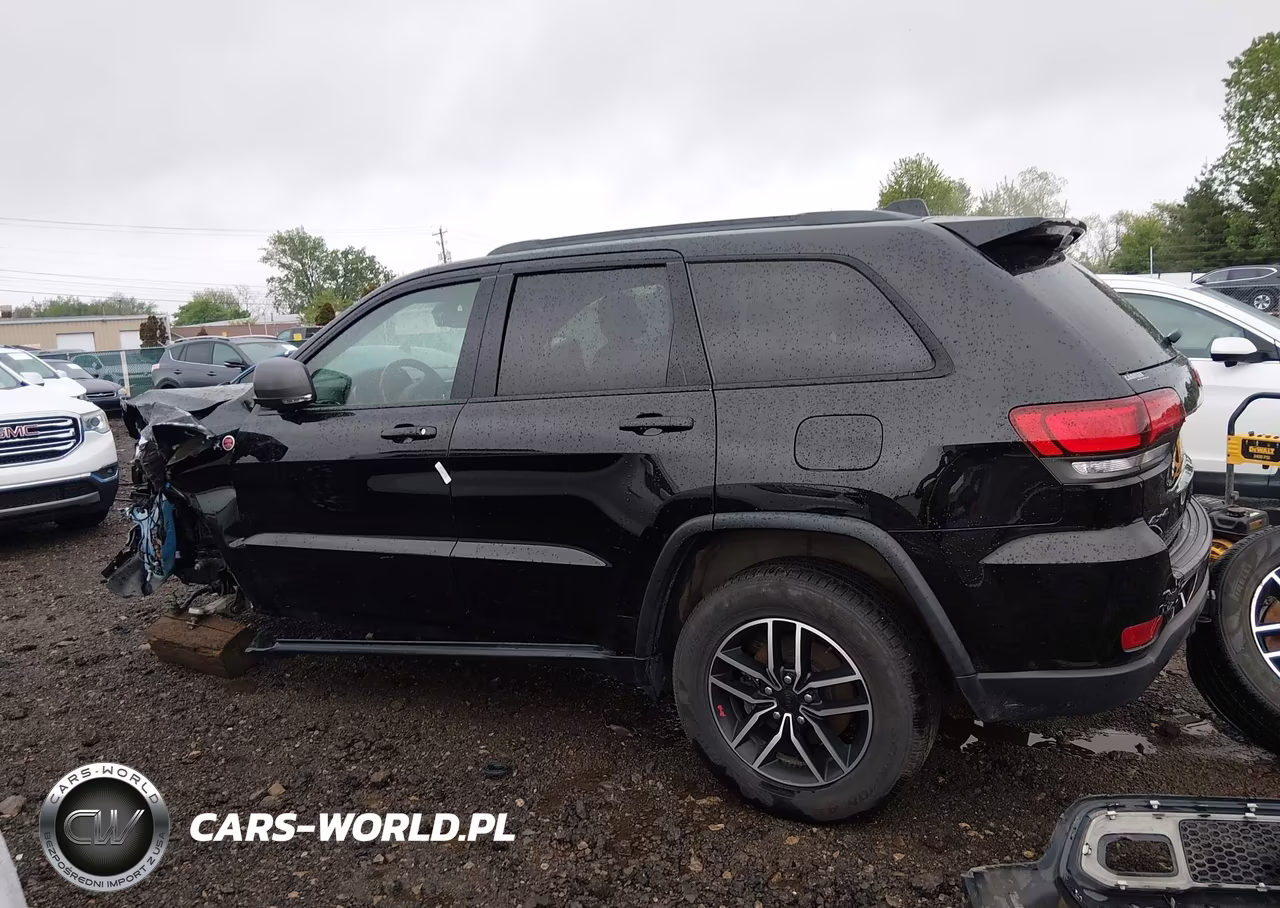 2020 Jeep Grand Cherokee Trailhawk 4X4 VIN:1C4RJFLT1LC443872 - 15