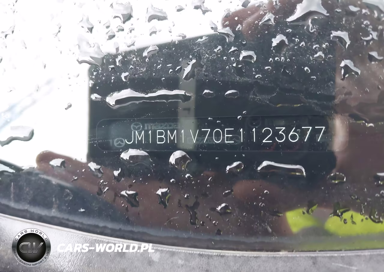 2014 Mazda Mazda3 I Touring VIN:JM1BM1V70E1123677 - 9