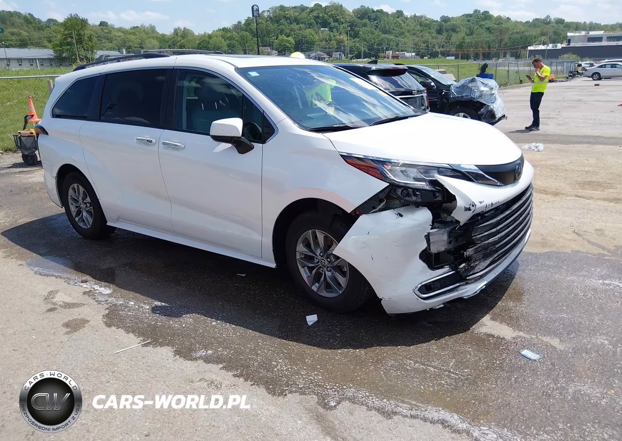 2022 Toyota Sienna Xle – zdjęcie 1 z 19