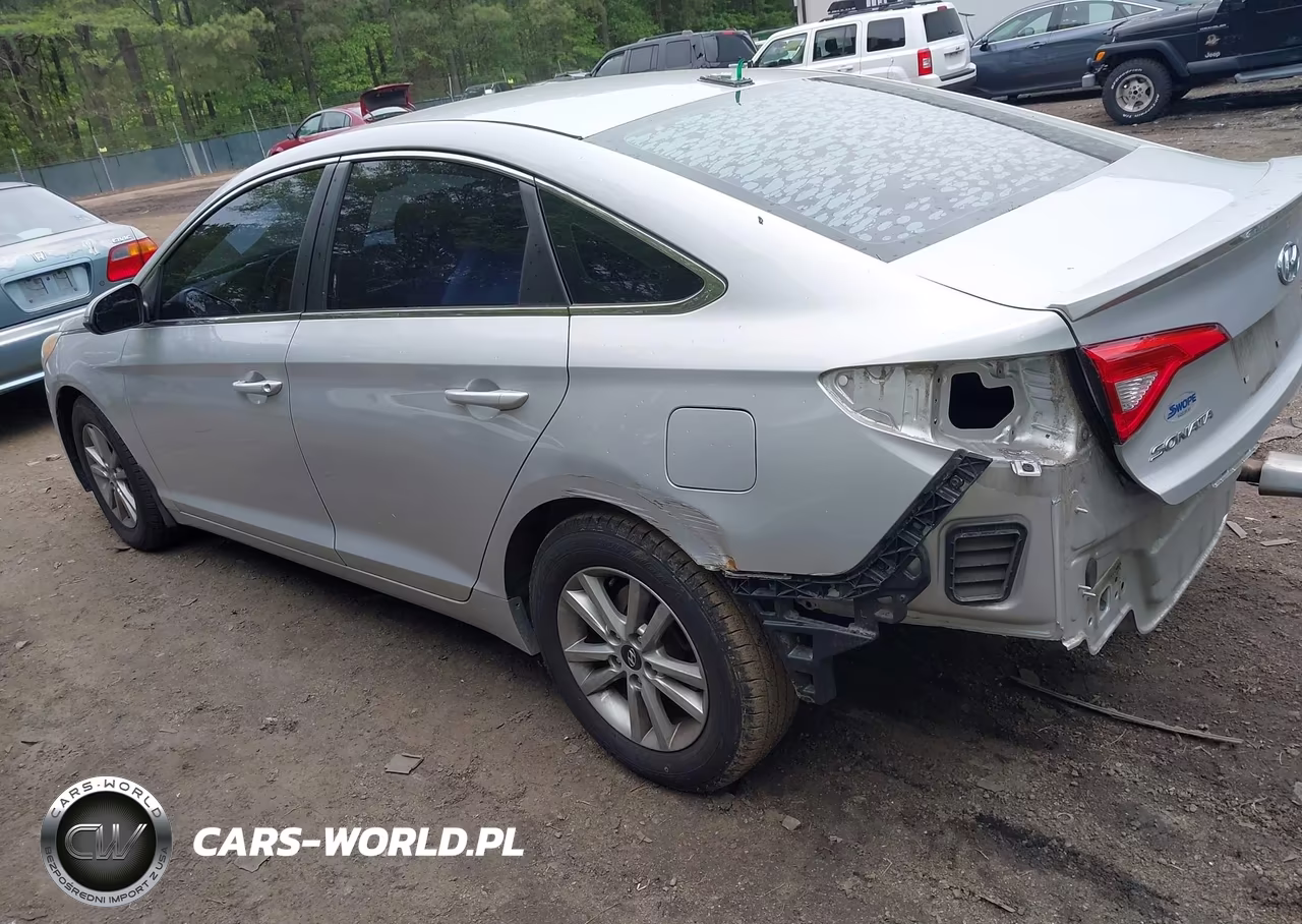 2015 Hyundai Sonata Eco VIN:5NPE24AA0FH158798 - 3