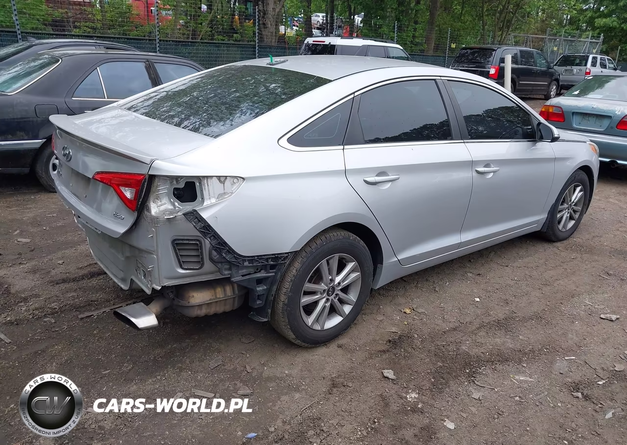 2015 Hyundai Sonata Eco VIN:5NPE24AA0FH158798 - 4