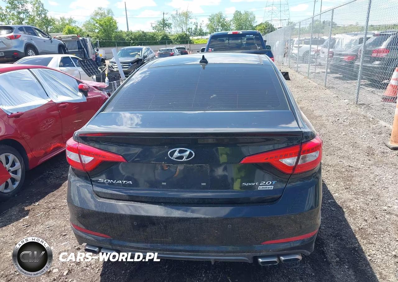2015 Hyundai Sonata Limited 2.0T VIN:5NPE34AB0FH153624 - 17
