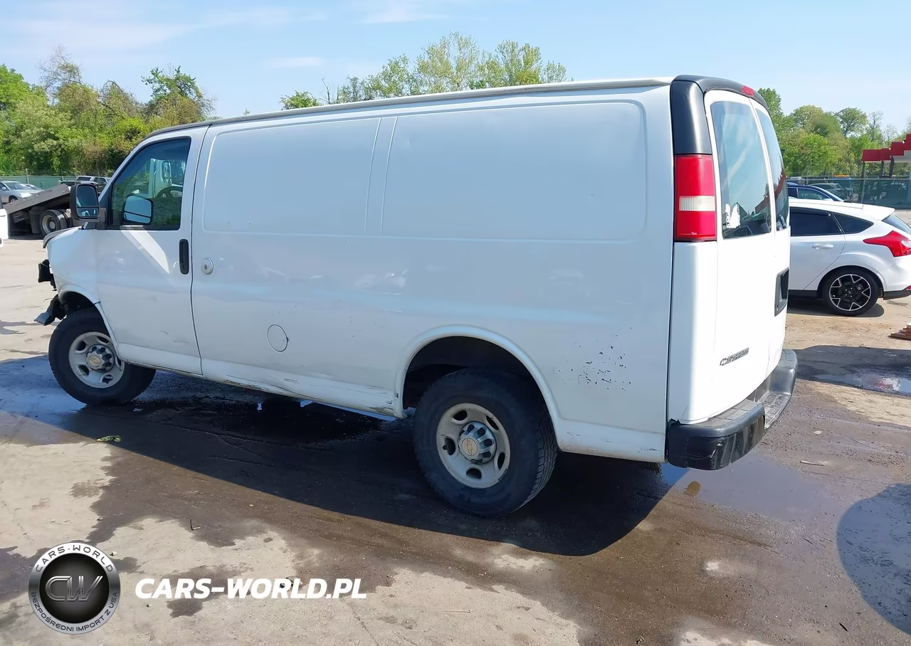 2009 Chevrolet Express 2500 Work Van VIN:1GCGG25CX91105242 - 3