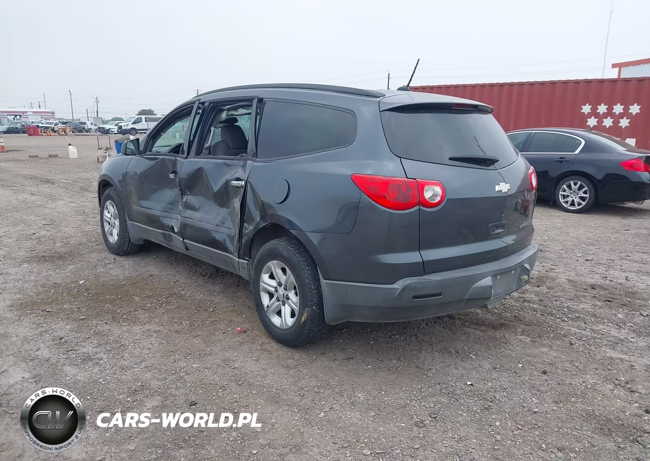 2011 Chevrolet Traverse Ls VIN:1GNKRFED2BJ373624 - 3