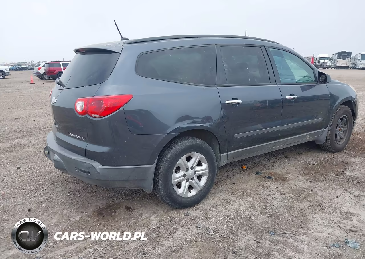 2011 Chevrolet Traverse Ls VIN:1GNKRFED2BJ373624 - 4