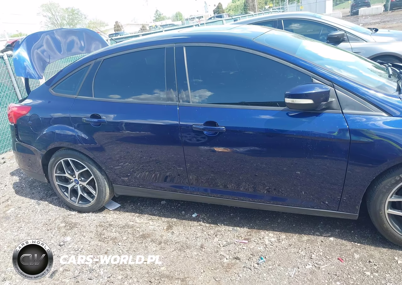 2017 Ford Focus Sel VIN:1FADP3H29HL243861 - 13