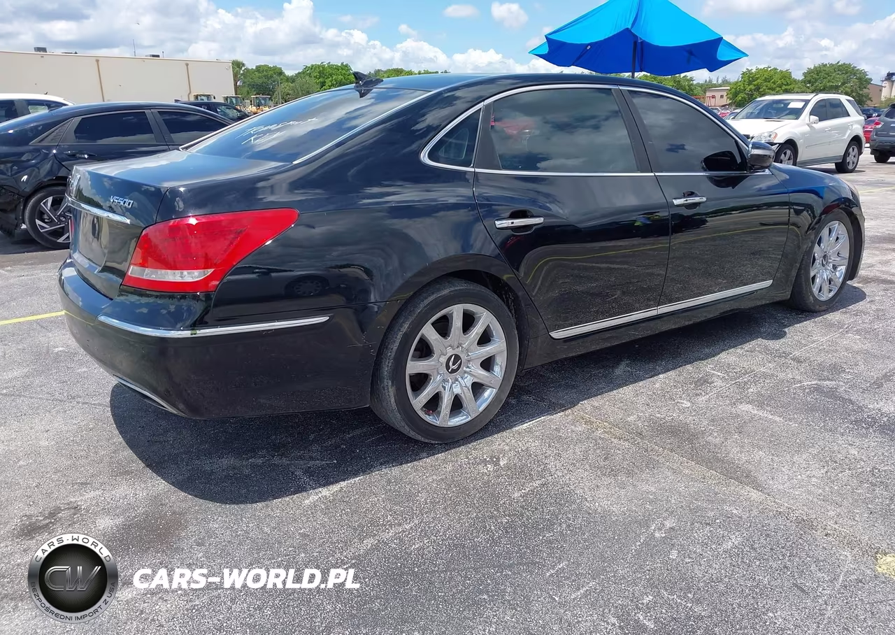 2011 Hyundai Equus Signature VIN:KMHGH4JF0BU035761 - 4