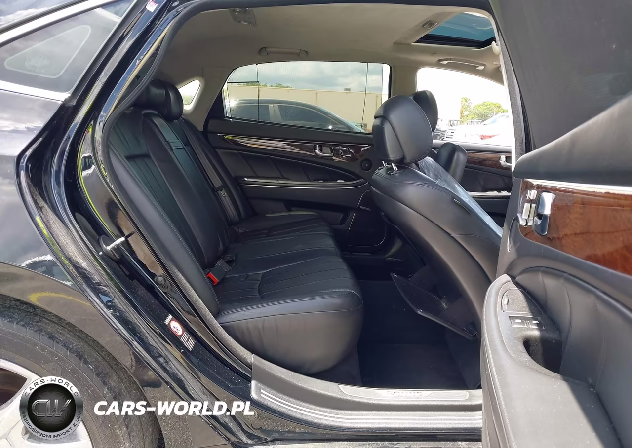 2011 Hyundai Equus Signature VIN:KMHGH4JF0BU035761 - 8