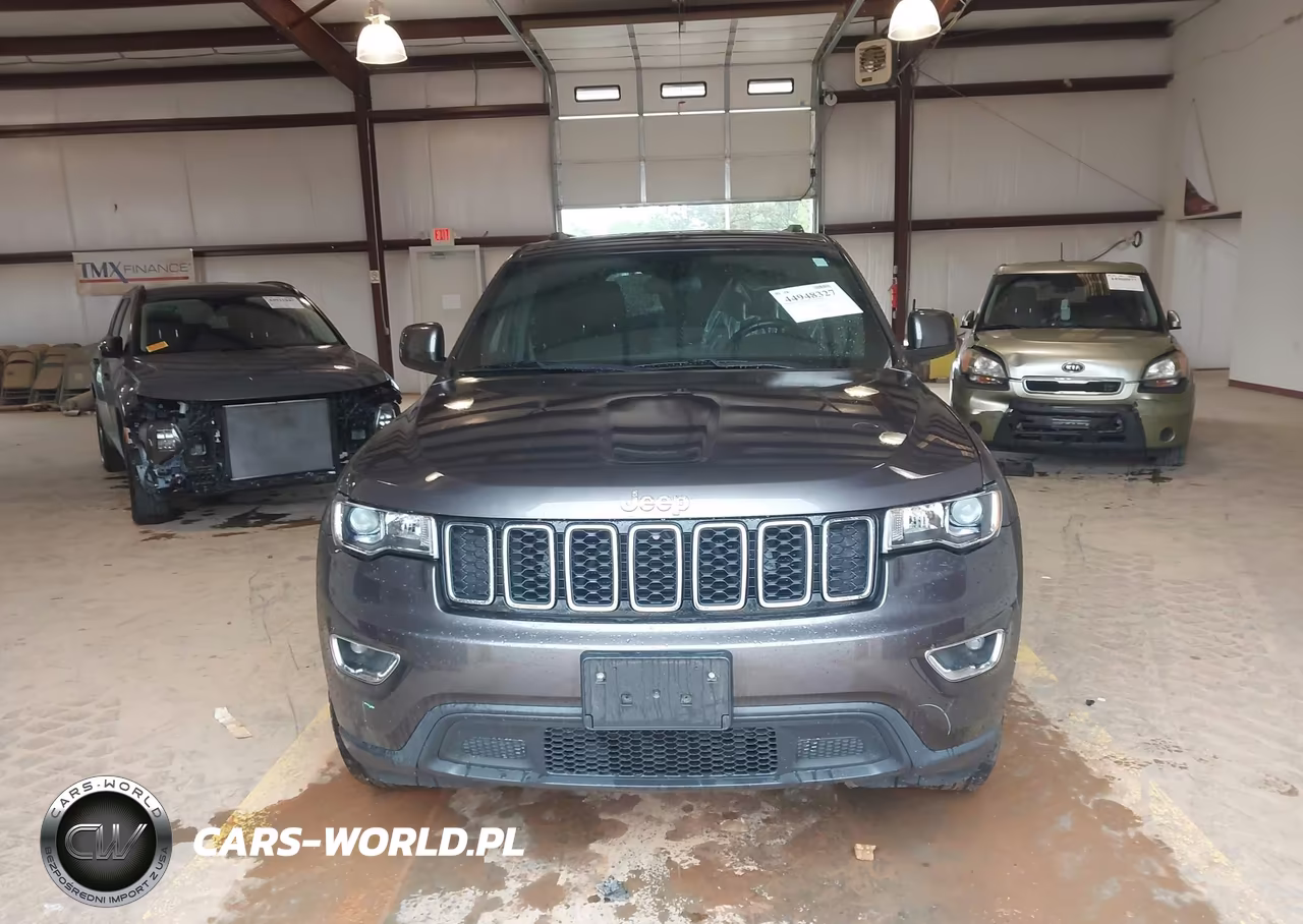 2020 Jeep Grand Cherokee Laredo E 4X4 VIN:1C4RJFAG4LC250945 - 13
