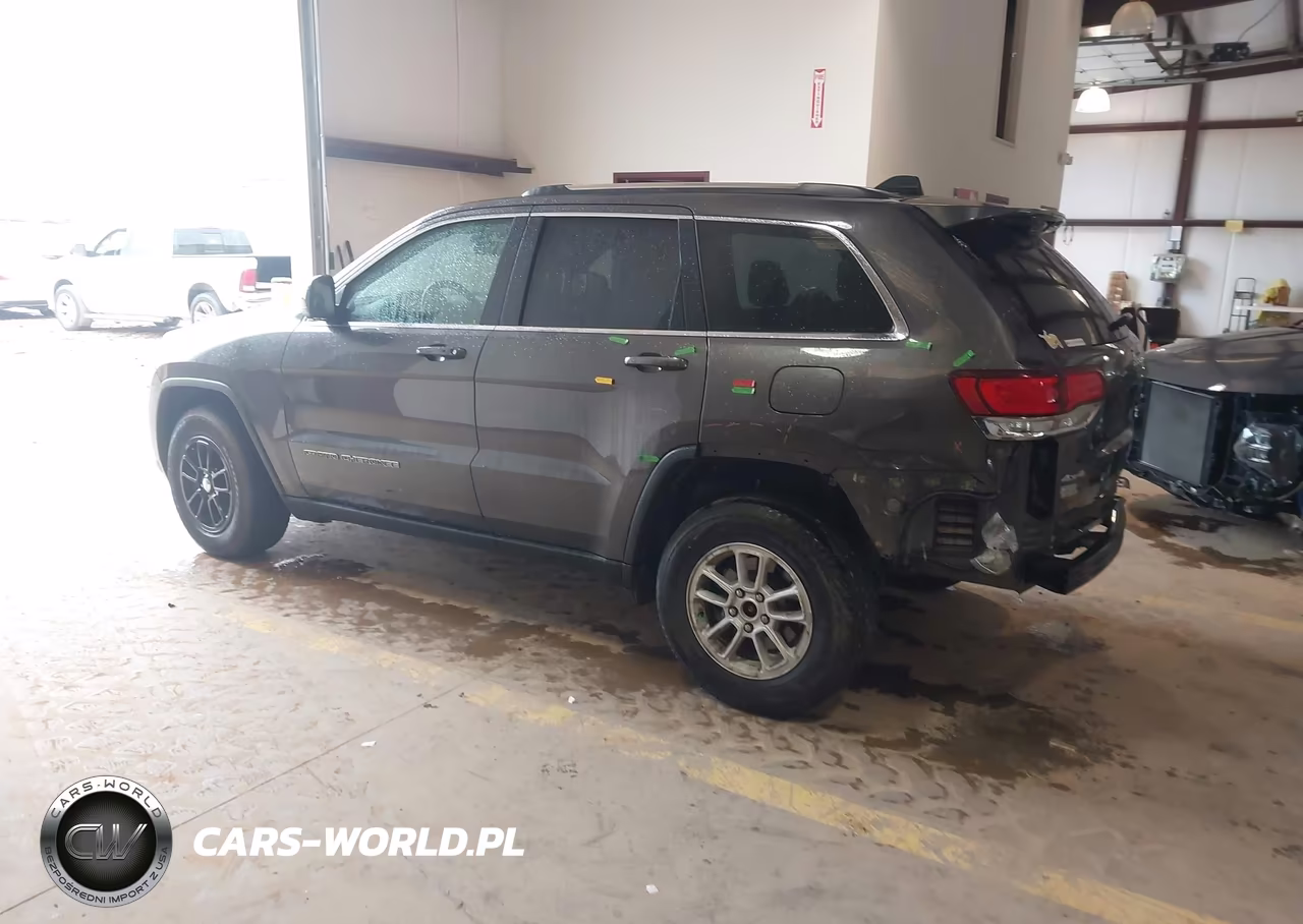 2020 Jeep Grand Cherokee Laredo E 4X4 VIN:1C4RJFAG4LC250945 - 3