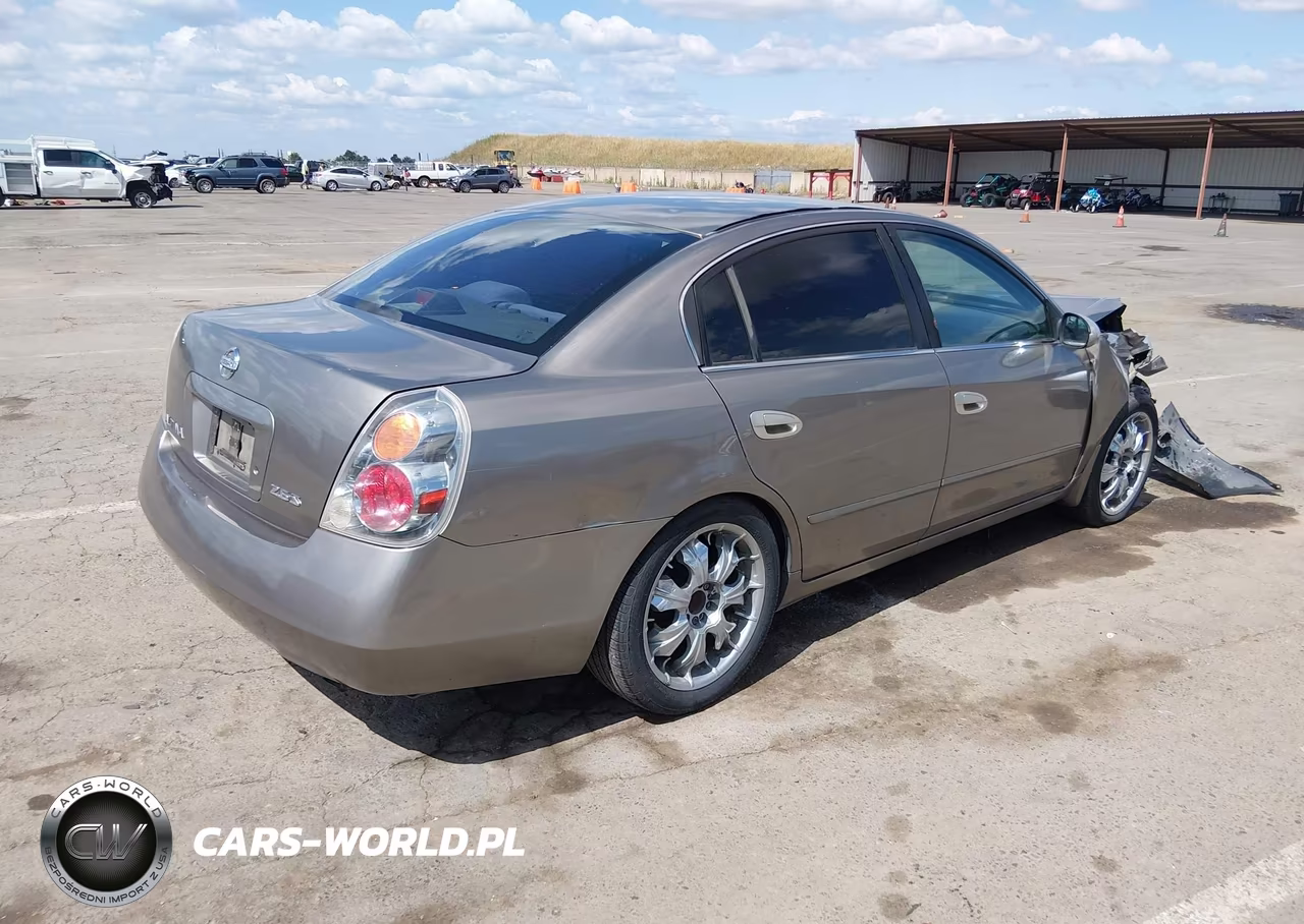 2003 Nissan Altima 2.5 S VIN:1N4AL11D23C270360 - 4