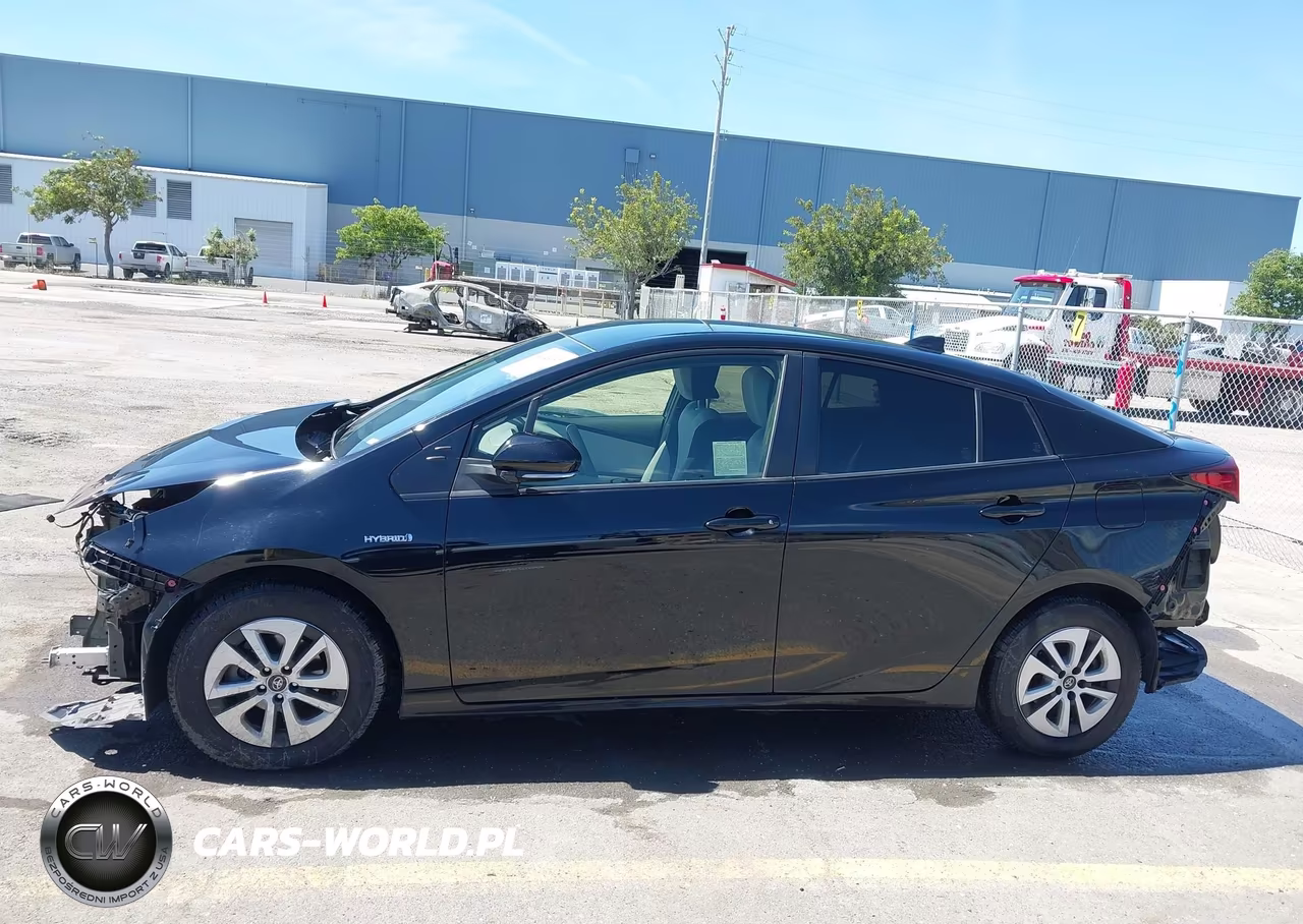 2021 Toyota Prius L Eco VIN:JTDKAMFU3M3134593 - 15